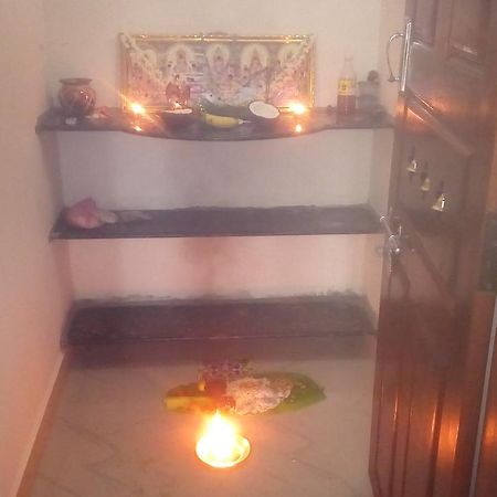 Sabri Guest House Tiruvannāmalai Екстериор снимка