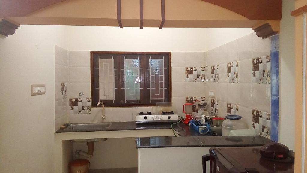 Sabri Guest House Tiruvannāmalai Екстериор снимка
