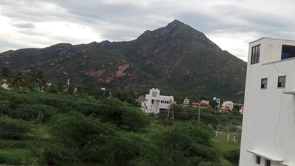 Sabri Guest House Tiruvannāmalai Екстериор снимка